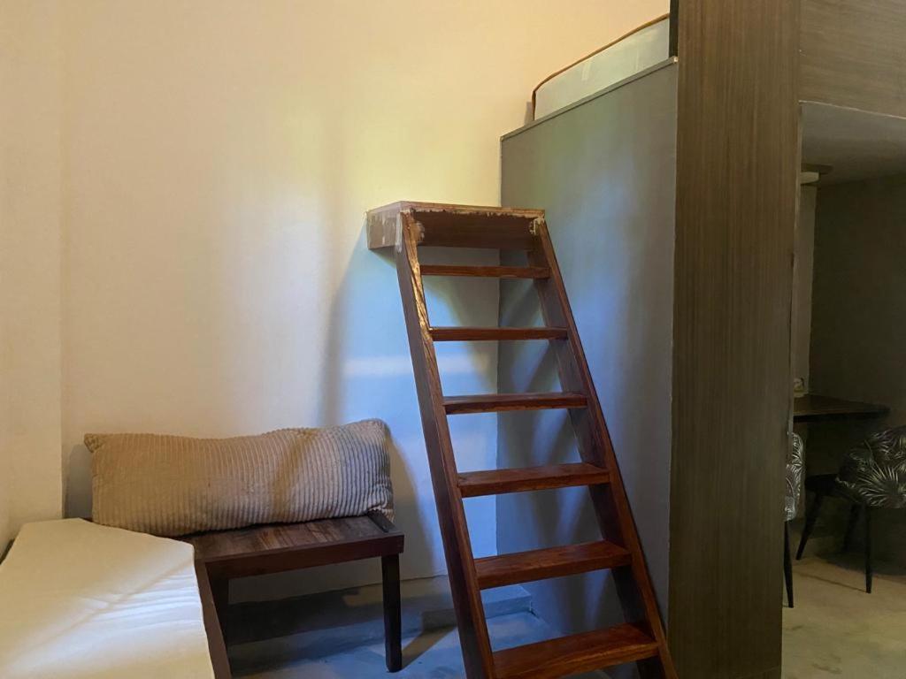 Lexias Hostel And Workspace - Siargao Catangnan エクステリア 写真